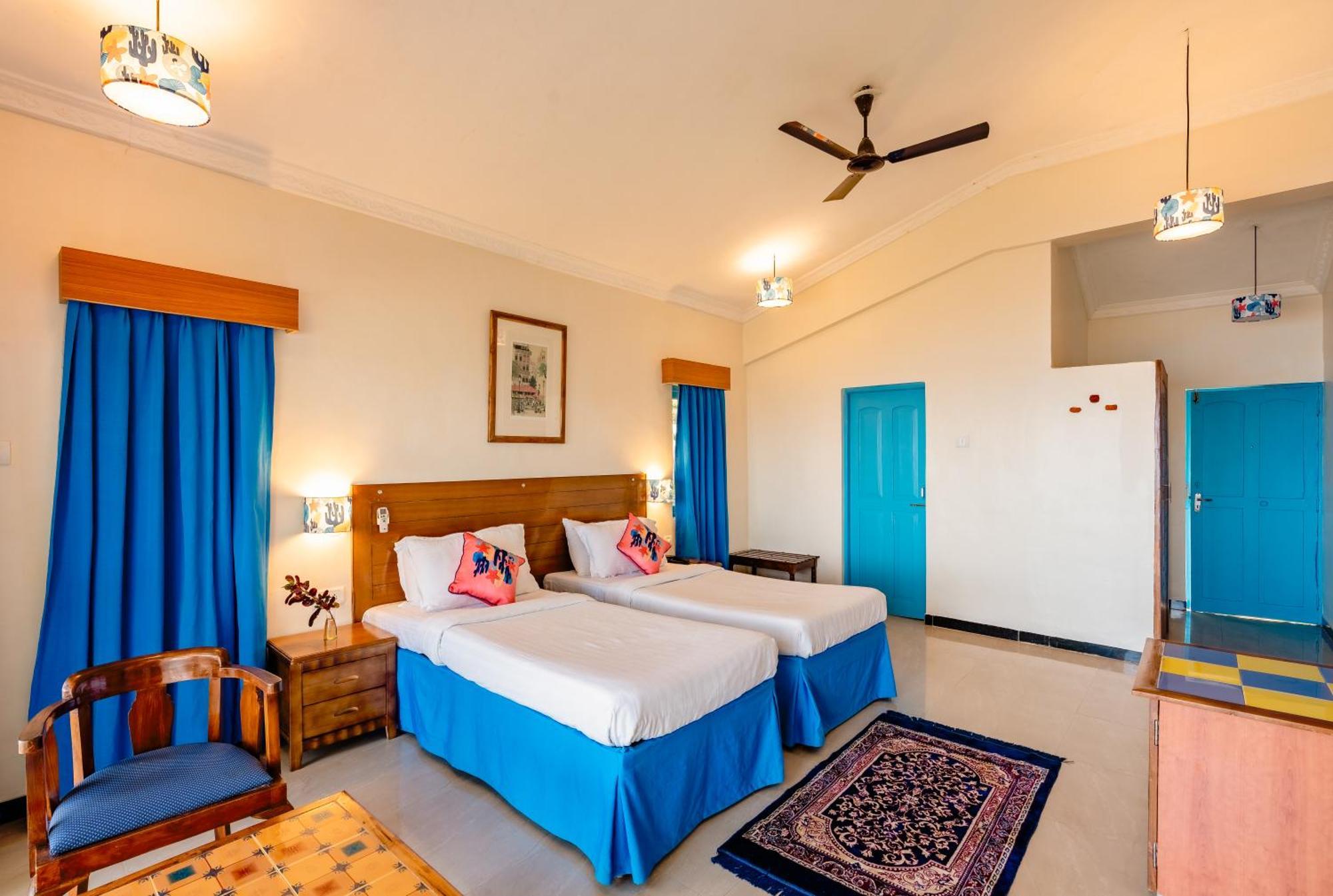 Bambolim Beach Resort Екстериор снимка