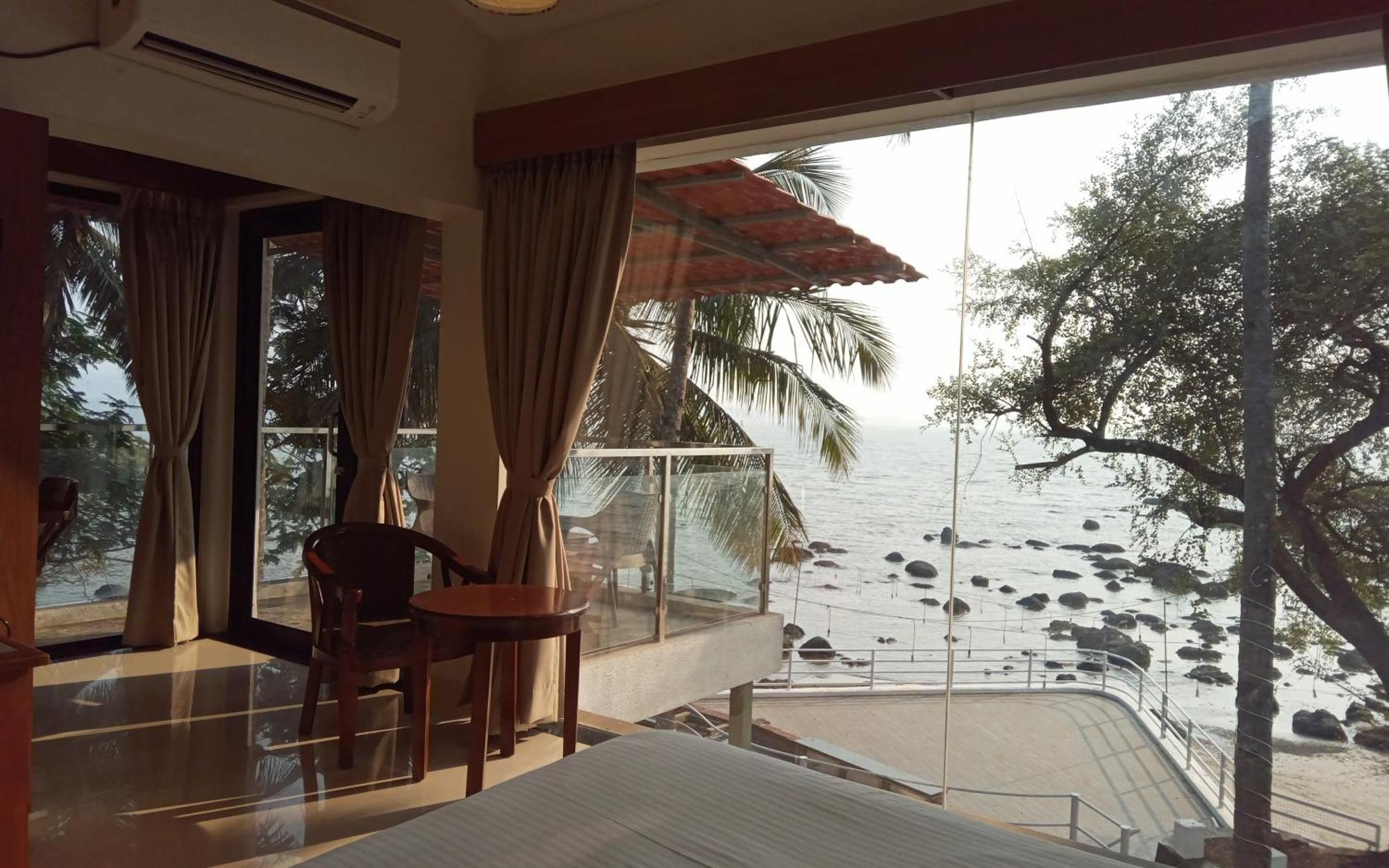 Bambolim Beach Resort Екстериор снимка