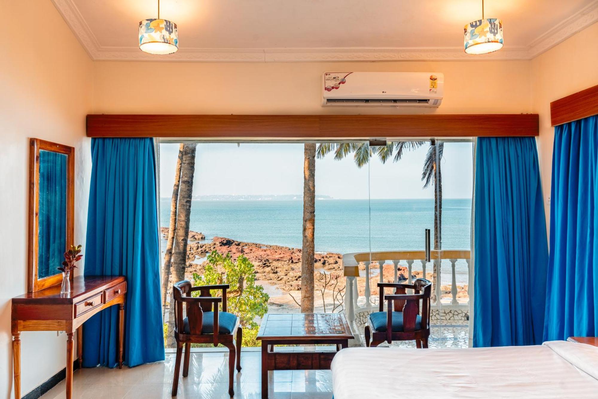 Bambolim Beach Resort Екстериор снимка